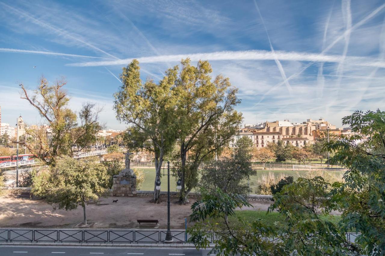 Travel Habitat Torres De Serrano Valencia Exterior photo